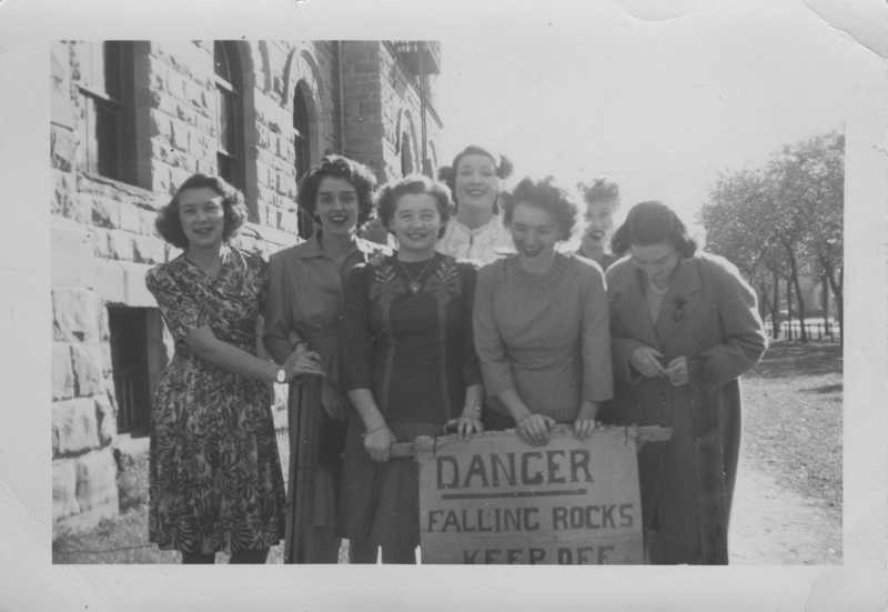 Margaret Laurence (left, then Peggy Wemyss) with Helen Stanley and other students from Union College in Winnipeg, 1944. Image no. ASC02020.